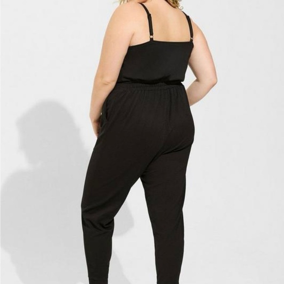 Ponte Sleeveless Jumpsuit Torrid - Picture 4 of 12